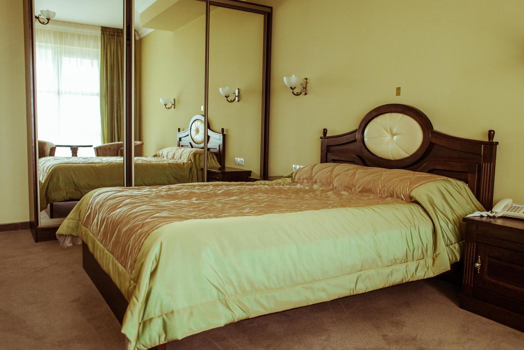 Warszawa Hotel Malekhuv Esterno foto